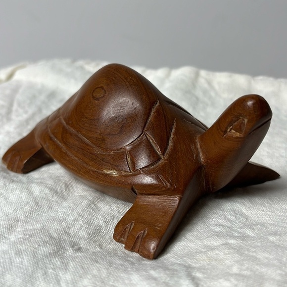 VINTAGE HAND CARVED WOODEN TURTLE TORTOISE FROM KENYA - Picture 3 of 8